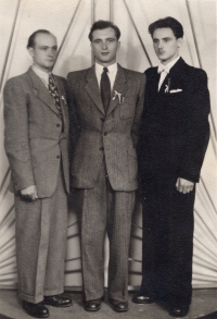 Otec pamětníka Egon Wiener (vlevo), strýcové Horst (uprostřed) a Walter (vpravo)