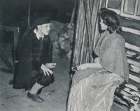 The Roudnice Amateur Theatre, a witness with an unknown girl in the play Pan Johannes, 1960