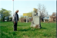 Štefan Skladan, one of the founders of OZ Horné Opatovce, at the grave of his loved ones