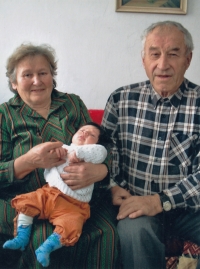 Opočenský spouses with a grandchild, 2006