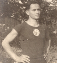 Jaroslav Uhlíř, 1940s