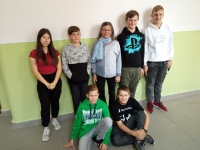 Holice Elementary School students with Jitka Juračková recording her story as part of the Stories of Our Neighbors project
