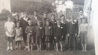 Jankovice – one-room school, Karel Kuc is third from the right, his older brother is behind him on the left