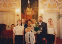 The Srovnal family at the graduation of František Srovnal at the archbishopric, 16 June 1995