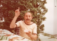 Friend Manfred Gustavus in the garden of Vladimír Popelka's house in Pardubice, 1988