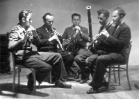 Dechové kvinteto - Vladimír Popelka s klarinetem, 1960