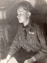 Scout portrait of Vladimír Popelka, Pardubice, 1947