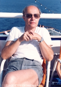 Vladimír Popelka na řecké výletní lodi, 1988