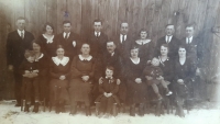 Otcova německá rodina, Robert Kuc vpravo, pod ním jeho žena