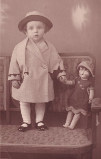 Alena Buchalová v roce 1932