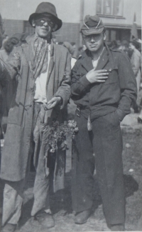 Majáles in Pardubice, Jiří Marhan on the right, 1956