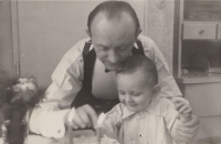 Strážnický Lubomír with his father, 1946