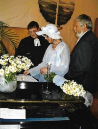Wedding with his second wife Marcela Zweschper, 2004