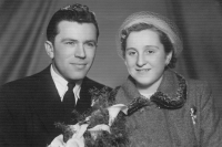 His parents Karel Vízner and Milada Víznerová, December 1952