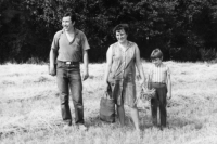 Witness with his mother and younger sister Milada, 1974