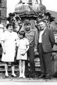 At the end of military service with his mother, father and younger sister, České Budějovice, 1975