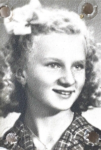 Jarmila Černá in 1945