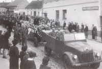 Funeral of resistance fighters executed in Brandenburg on February 19, 1945