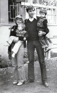 Marián Hošek with wife and daughters, 1979