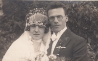 Wedding photo of the witness's parents, 1928