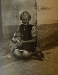 Jaroslava as a dog lover, 1938