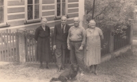 From the right: grandmother Marta Machová, grandfather Adolf Mach, Polish Evangelical parish priest and neighbour Berta Cvikýřová, Stroužné No. 26, 1975