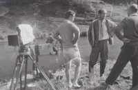 Oldřich Řičánek during filming with director Pinkava