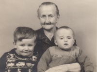 Great-grandmother Alžběta Koláčná, Jana and her brother Milan, 1955