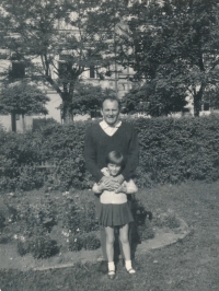 Magdalena Westman with her father, 1964	