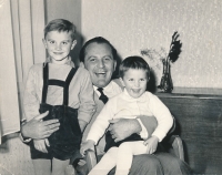 Magdalena Westman with her brother and father, 1960	