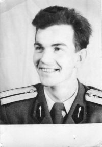 Husband Jan, rank of lieutenant, 1954