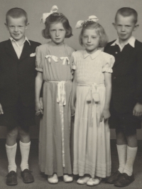 Kalous children, František, Zlata, Miroslava, Bohuslav, 1946
