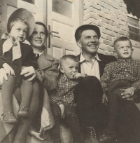 František and Marie Kalous with their children František, Bohuslav and Zlata, 1942