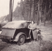 Jaroslav Smetana repaired a military car called KdF 82 (also called Kübelwagen, Kaďour or just VW 82), in which the Smetanas travelled to Slovakia in 1954.