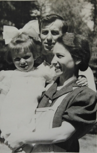Vlasta Forejtová with parents Anna and Stanislav, about 1942