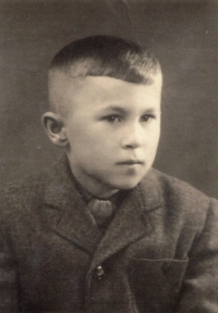 Stanislav Kubín at the age of ten