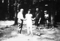 Vladimír Mašín at the pioneer camp in Saxon Switzerland, Papsdorf, with a camp leader Fritz Menschner (left)