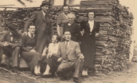 Grandparents Marie and Karel Vondra with their children, Orlice near Kyšperk/Letohrad, 1937