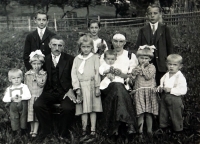 Emil Stebel (boy on the right) with his parents and siblings, around 1931