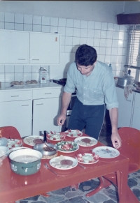 Irák, služba v kuchyni, 1992 