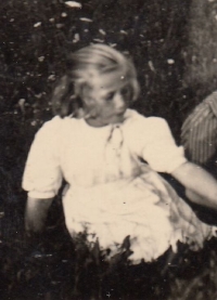 Marie Plachá, circa 1942