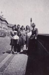 Grandfather Hugo with his family in Prague