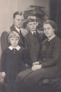 Věra Domincová with her parents Vladimír and Ludmila and brother Lubor, 28 October 1939
