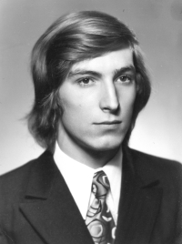 František Chrástek, maturitní foto, 1973