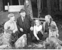 From left: witness´s mother, grandfather, sister, grandmother, 1967 or 1968