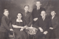 The Tluks - a German family with whom the Hackers lived in the old Slánské school, 1940s