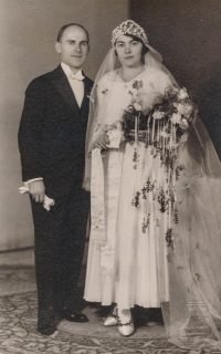 Wedding photo of the witness's parents, Prague 1929 