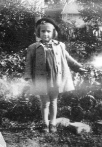 Adelheida Pačková / around 1949