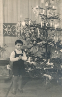 Karel Stoll as a child, Christmas 1937