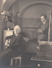 Great-grandmother Barbora Vraštilová and Eva’s grandfather after the death of Josef Vraštil, great-grandmother’s husband